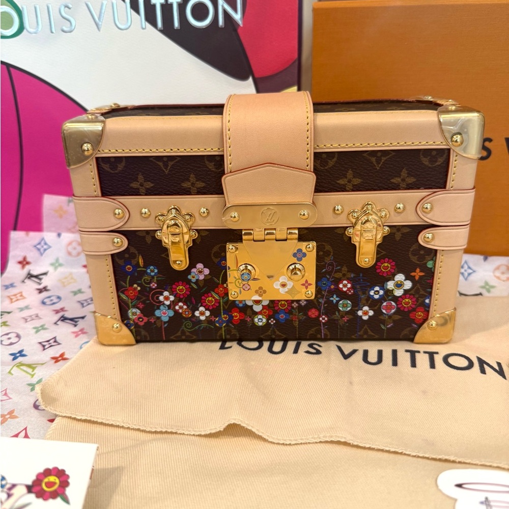 ***SOLD***Louis Vuitton X Murakami 2025 Petite Malle Superflat Limited Bag- NWOT - Picture 4 of 13